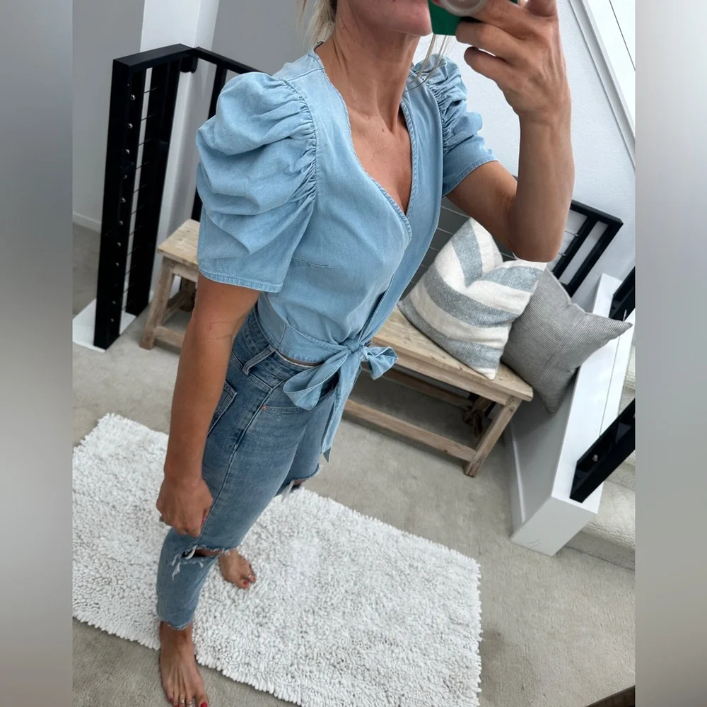 Bar III Light Wash Denim Puff Sleeve Wrap Crop Top | NWT Size Small - Picture 8 of 14